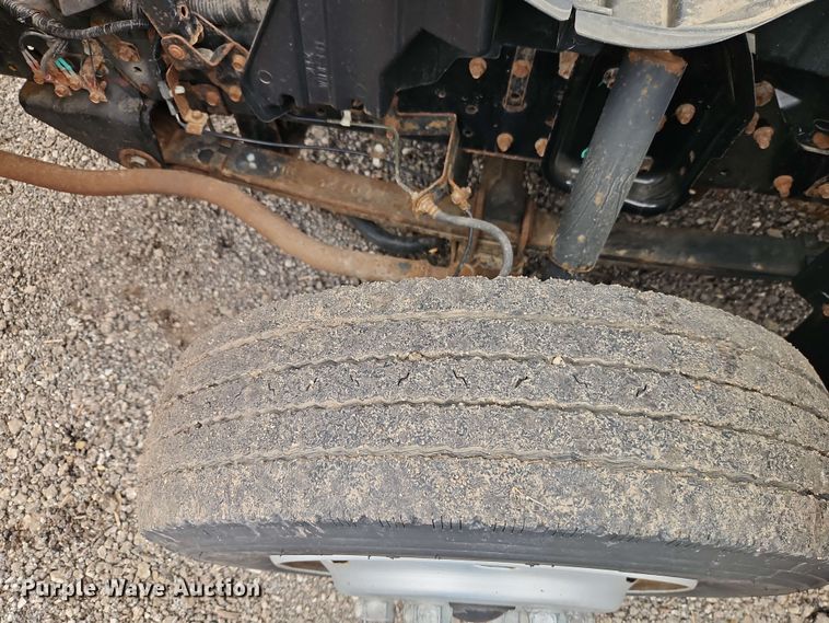 image for item EJ0000 2019 Mitsubishi Fuso FE140 flatbed truck