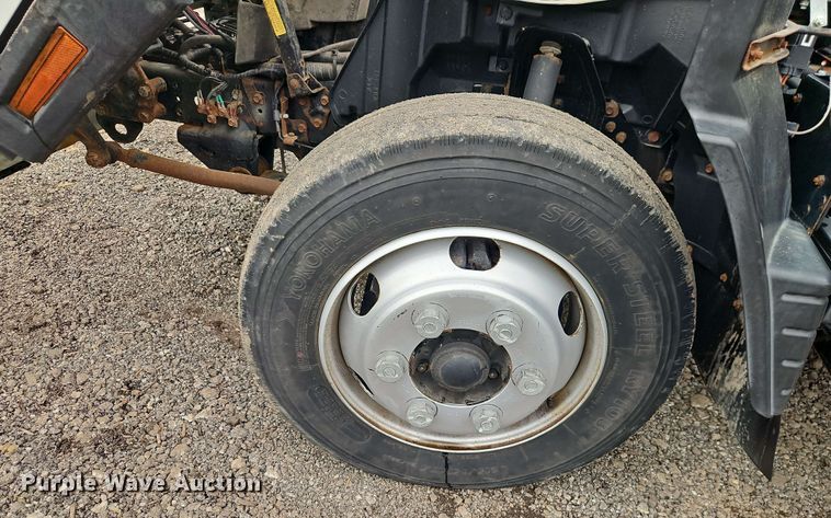 image for item EJ0000 2019 Mitsubishi Fuso FE140 flatbed truck