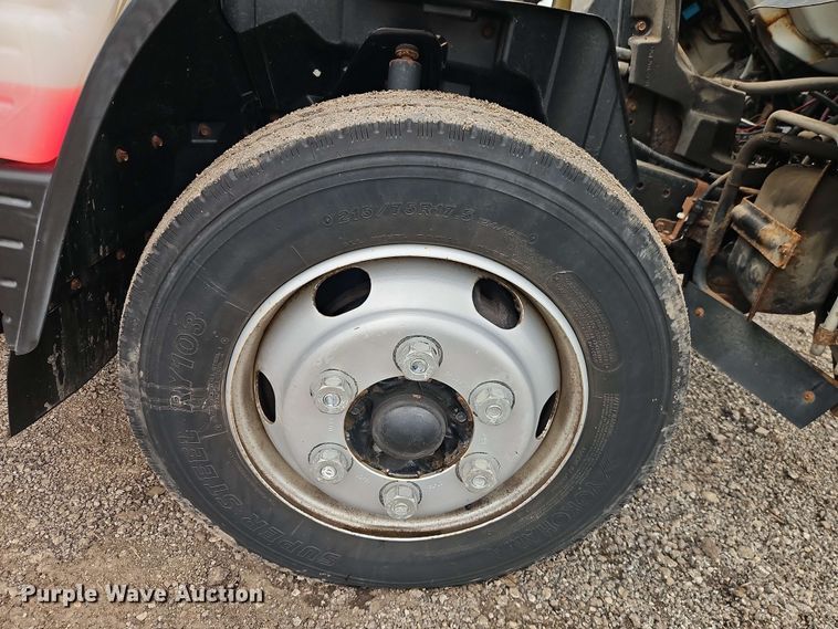 image for item EJ0000 2019 Mitsubishi Fuso FE140 flatbed truck