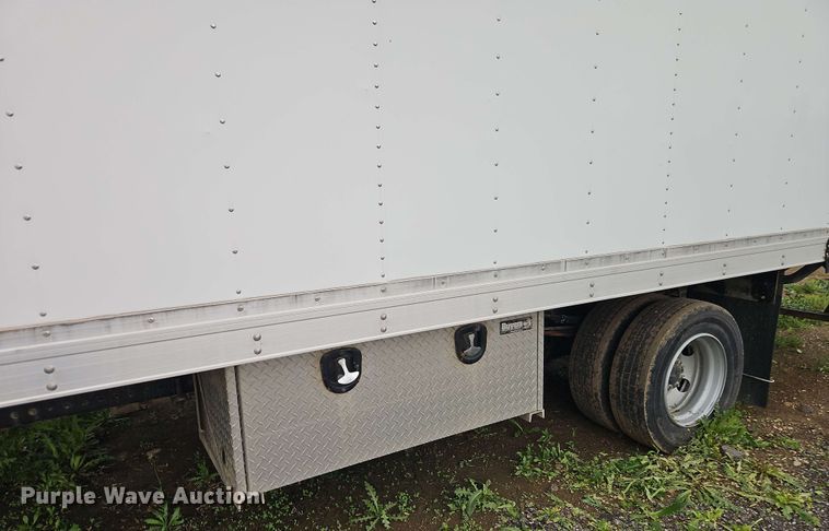 image for item EJ0001 2019 Mitsubishi Fuso FE160 crew box box truck