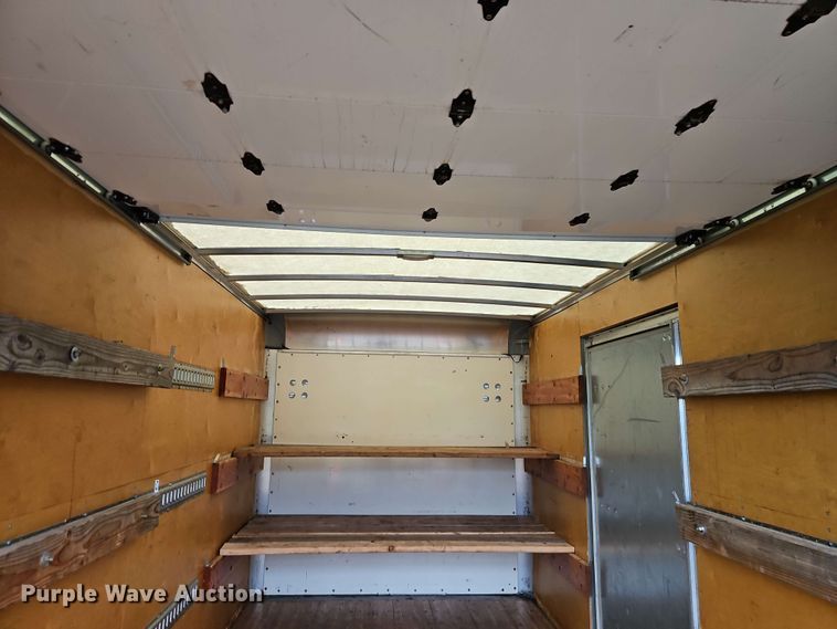 image for item EJ0001 2019 Mitsubishi Fuso FE160 crew box box truck