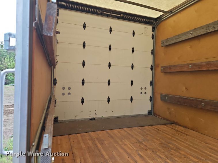 image for item EJ0001 2019 Mitsubishi Fuso FE160 crew box box truck