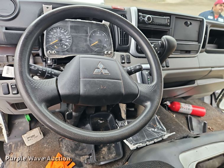 image for item EJ0001 2019 Mitsubishi Fuso FE160 crew box box truck