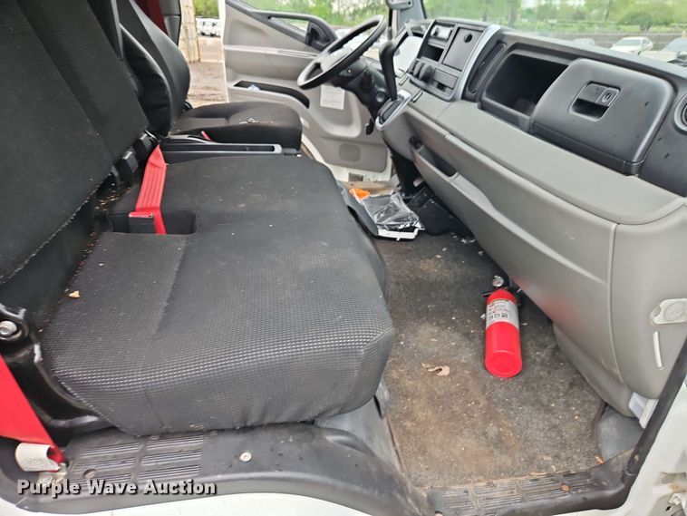 image for item EJ0001 2019 Mitsubishi Fuso FE160 crew box box truck