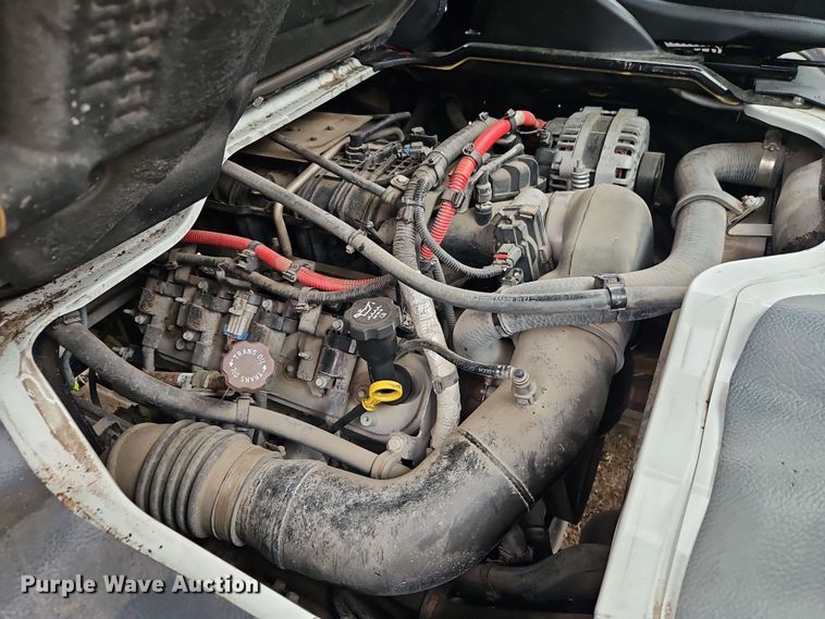 image for item EJ0001 2019 Mitsubishi Fuso FE160 crew box box truck