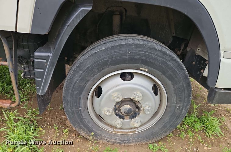 image for item EJ0001 2019 Mitsubishi Fuso FE160 crew box box truck