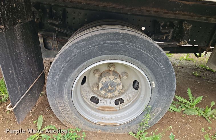 image for item EJ0001 2019 Mitsubishi Fuso FE160 crew box box truck