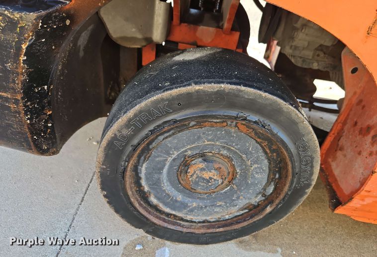 image for item EJ0018 2004 Toyota 7FGOU30 forklift