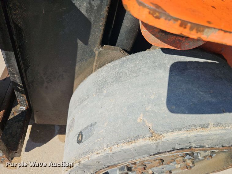 image for item EJ0018 2004 Toyota 7FGOU30 forklift