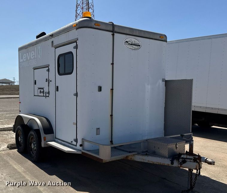 image for item EJ3517 2001 Sundowner enclosed cargo trailer