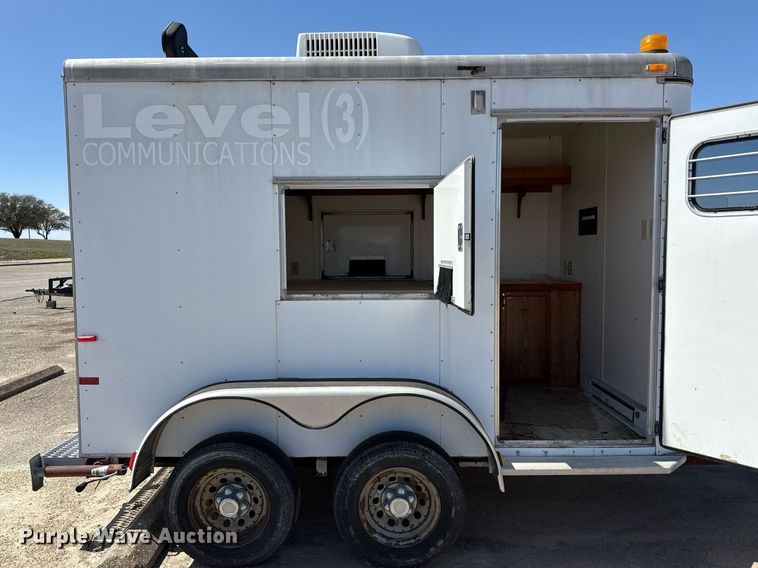 image for item EJ3517 2001 Sundowner enclosed cargo trailer