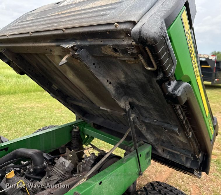 image for item EJ3670 2010 John Deere TX Gator utility vehicle