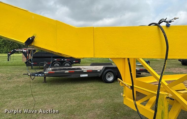 image for item EJ3674 2001 Shop built equipment trailer