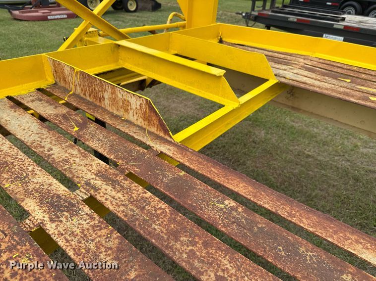 image for item EJ3674 2001 Shop built equipment trailer