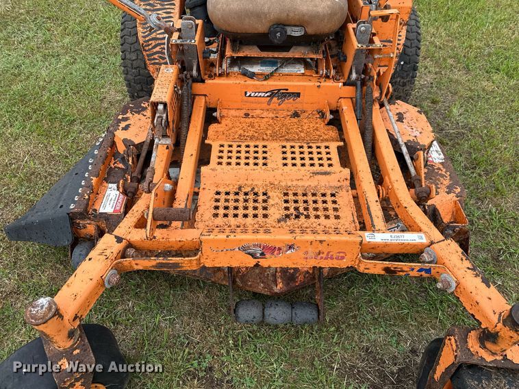 image for item EJ3677 Scag STT52V-27CH ZTR lawn mower