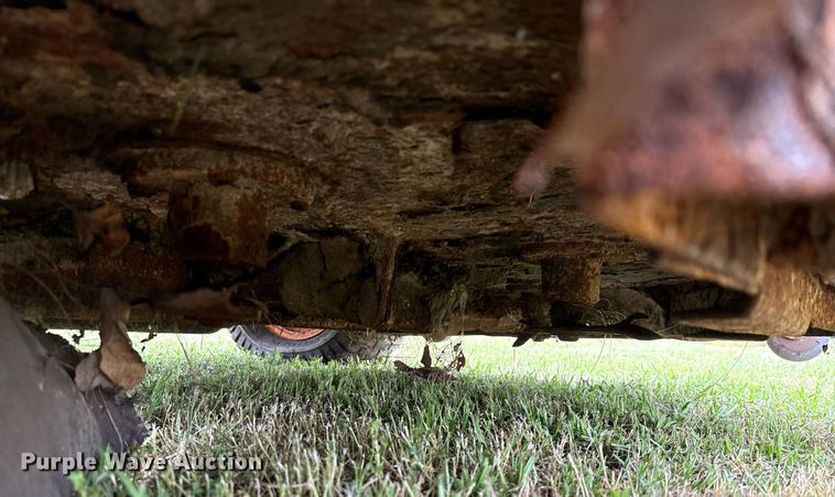 image for item EJ3677 Scag STT52V-27CH ZTR lawn mower