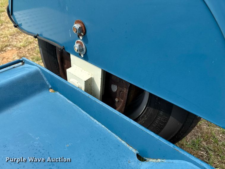 image for item EJ3681 2017 Stehl Tow ST80TD car dolly