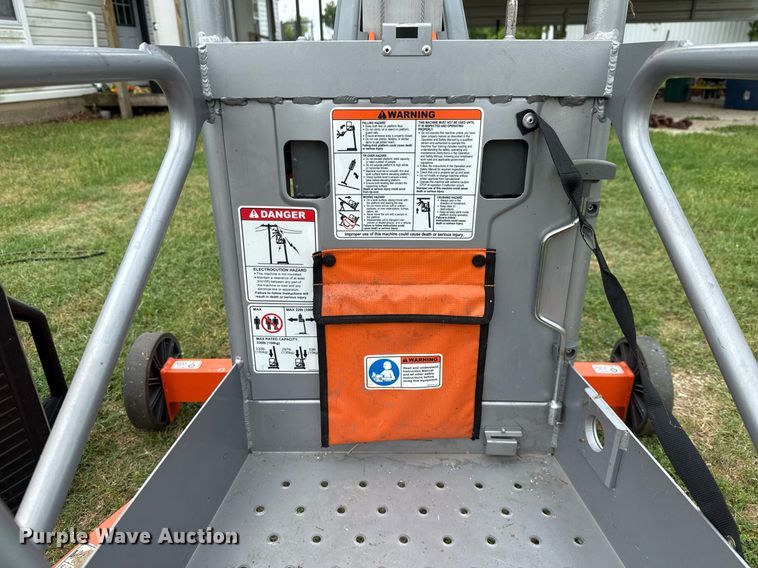 image for item EJ3684 JLG FS80 LiftPod vertical lift