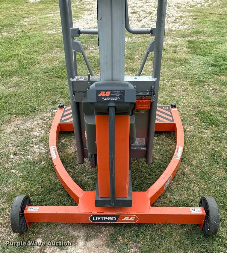 image for item EJ3684 JLG FS80 LiftPod vertical lift