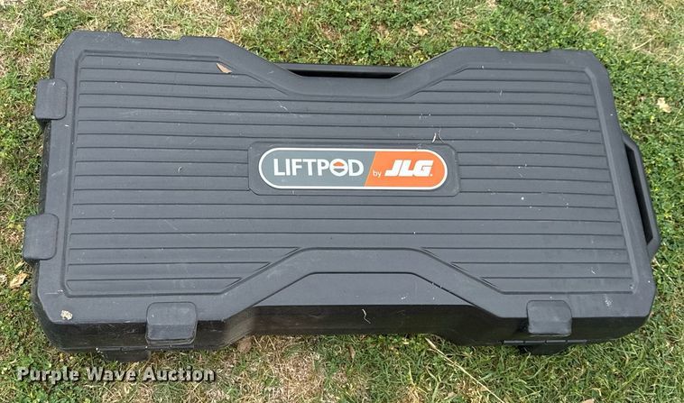 image for item EJ3684 JLG FS80 LiftPod vertical lift