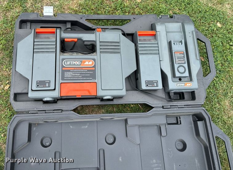 image for item EJ3684 JLG FS80 LiftPod vertical lift