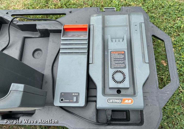 image for item EJ3684 JLG FS80 LiftPod vertical lift