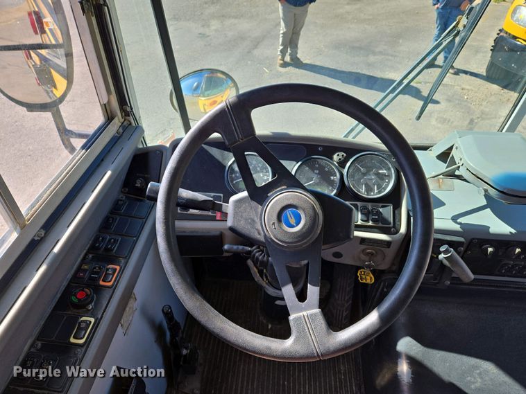 image for item EJ7457 2009 Blue Bird All American school bus