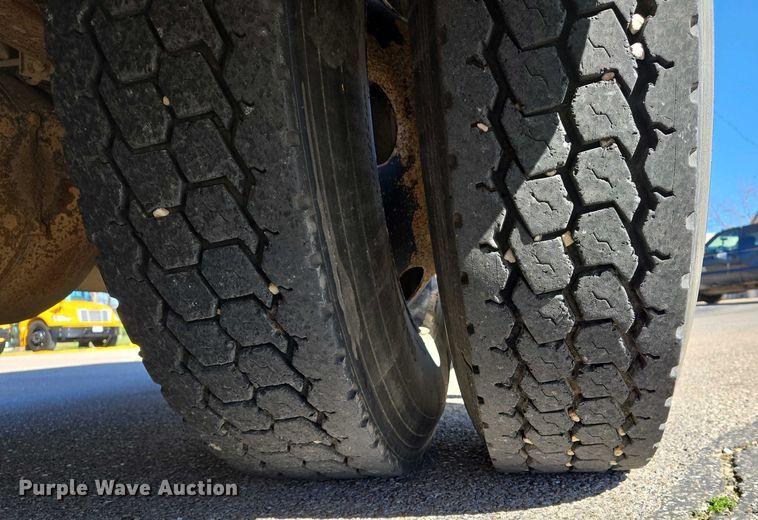 image for item EJ7457 2009 Blue Bird All American school bus