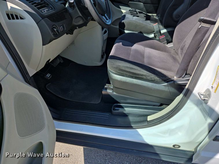 image for item EJ7462 2014 Dodge Grand Caravan van