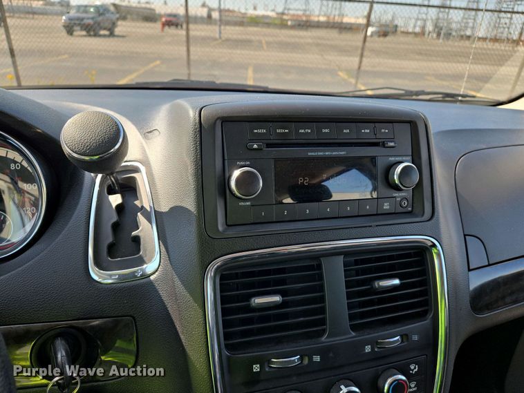 image for item EJ7462 2014 Dodge Grand Caravan van