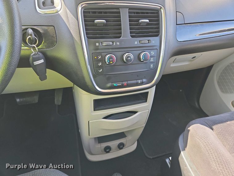 image for item EJ7462 2014 Dodge Grand Caravan van