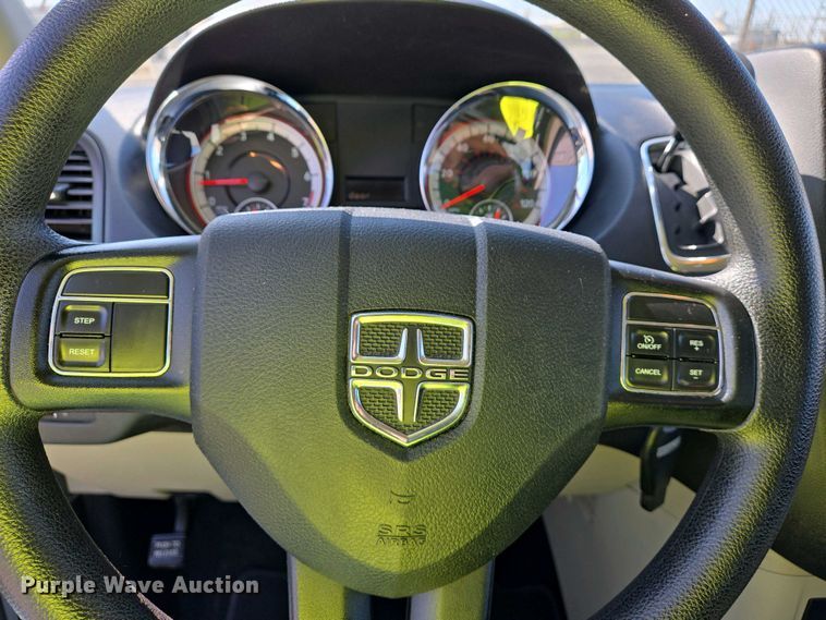 image for item EJ7462 2014 Dodge Grand Caravan van