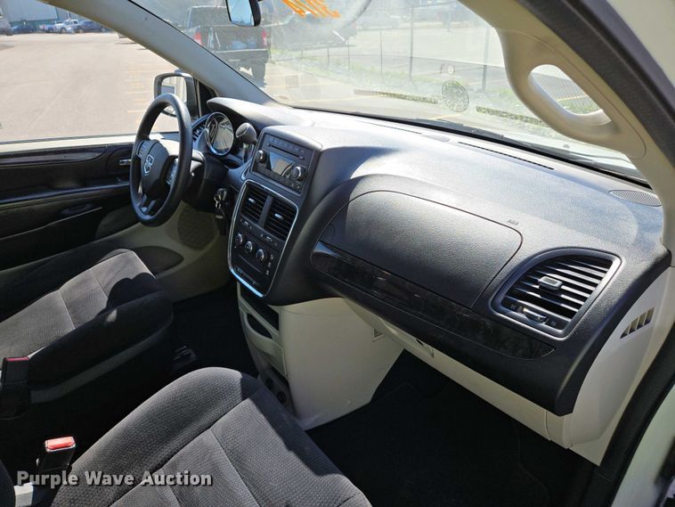 image for item EJ7462 2014 Dodge Grand Caravan van