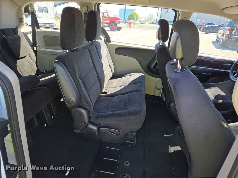 image for item EJ7462 2014 Dodge Grand Caravan van