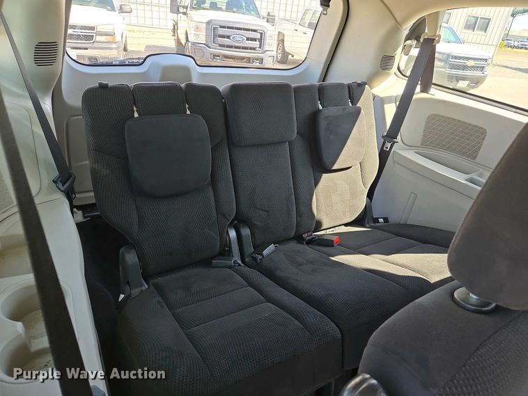 image for item EJ7462 2014 Dodge Grand Caravan van