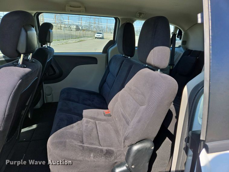 image for item EJ7462 2014 Dodge Grand Caravan van