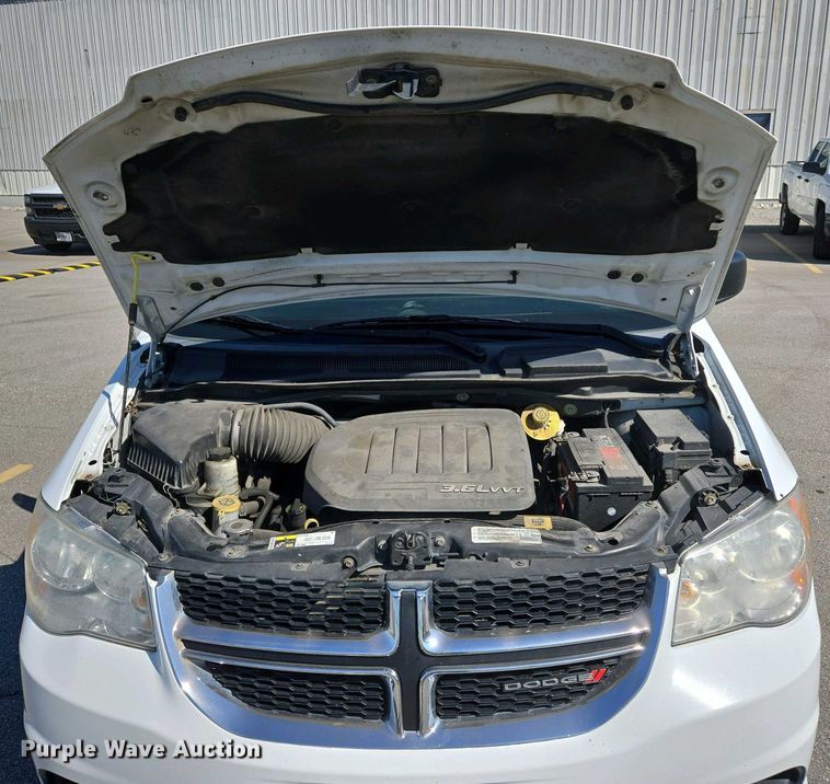 image for item EJ7462 2014 Dodge Grand Caravan van