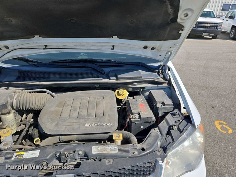 image for item EJ7462 2014 Dodge Grand Caravan van