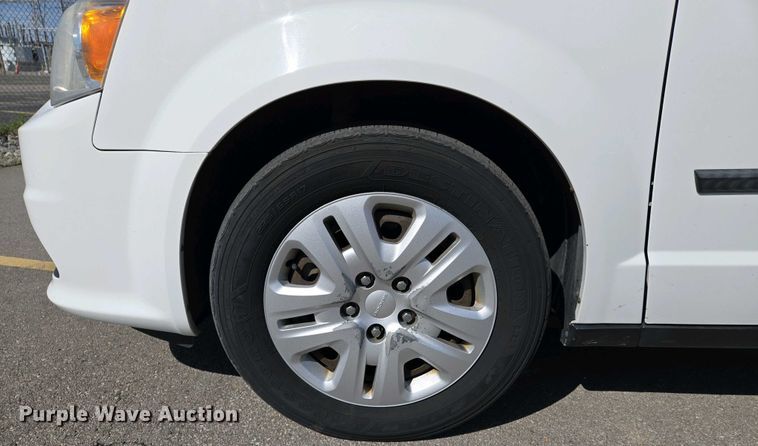 image for item EJ7462 2014 Dodge Grand Caravan van