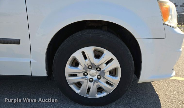 image for item EJ7462 2014 Dodge Grand Caravan van
