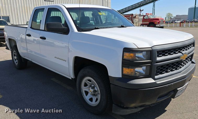 image for item EJ7463 2015 Chevrolet Silverado 1500 Double Cab pickup truck