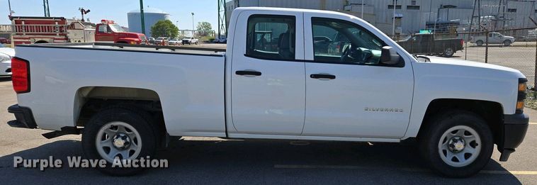 image for item EJ7463 2015 Chevrolet Silverado 1500 Double Cab pickup truck