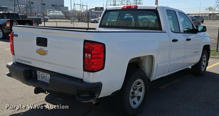 image for item EJ7463 2015 Chevrolet Silverado 1500 Double Cab pickup truck
