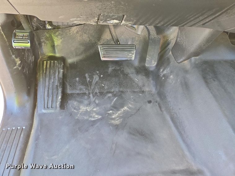 image for item EJ7463 2015 Chevrolet Silverado 1500 Double Cab pickup truck