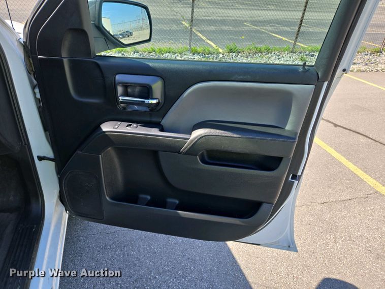 image for item EJ7463 2015 Chevrolet Silverado 1500 Double Cab pickup truck