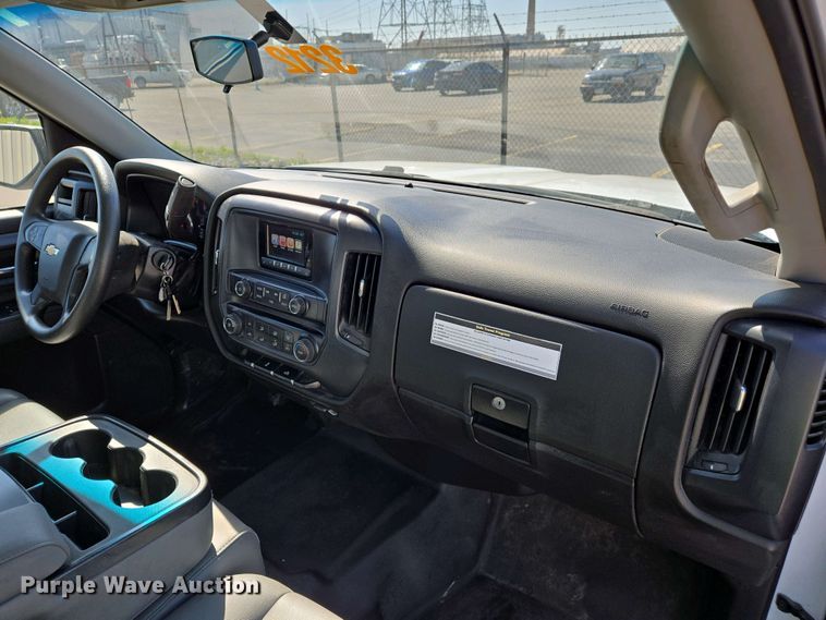 image for item EJ7463 2015 Chevrolet Silverado 1500 Double Cab pickup truck