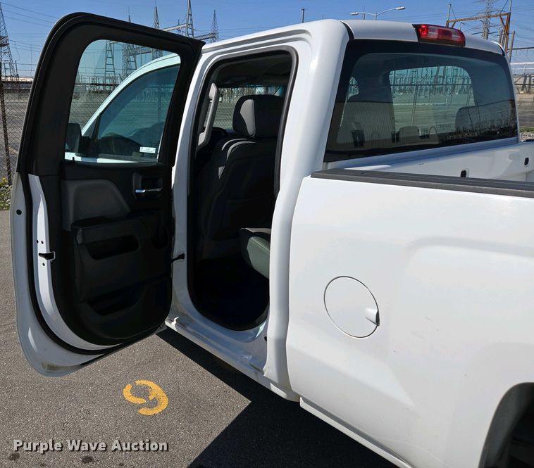 image for item EJ7463 2015 Chevrolet Silverado 1500 Double Cab pickup truck