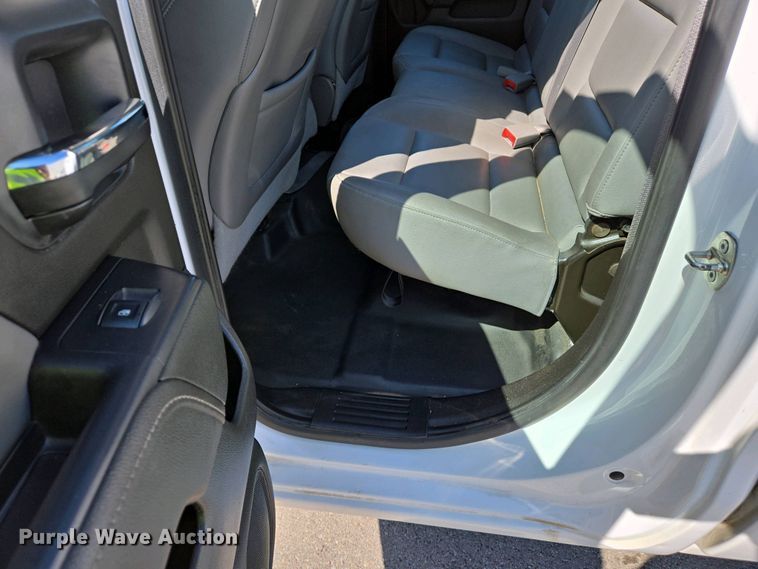 image for item EJ7463 2015 Chevrolet Silverado 1500 Double Cab pickup truck