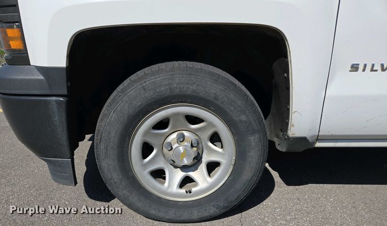 image for item EJ7463 2015 Chevrolet Silverado 1500 Double Cab pickup truck