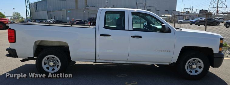 image for item EJ7464 2015 Chevrolet Silverado 1500 Double Cab pickup truck